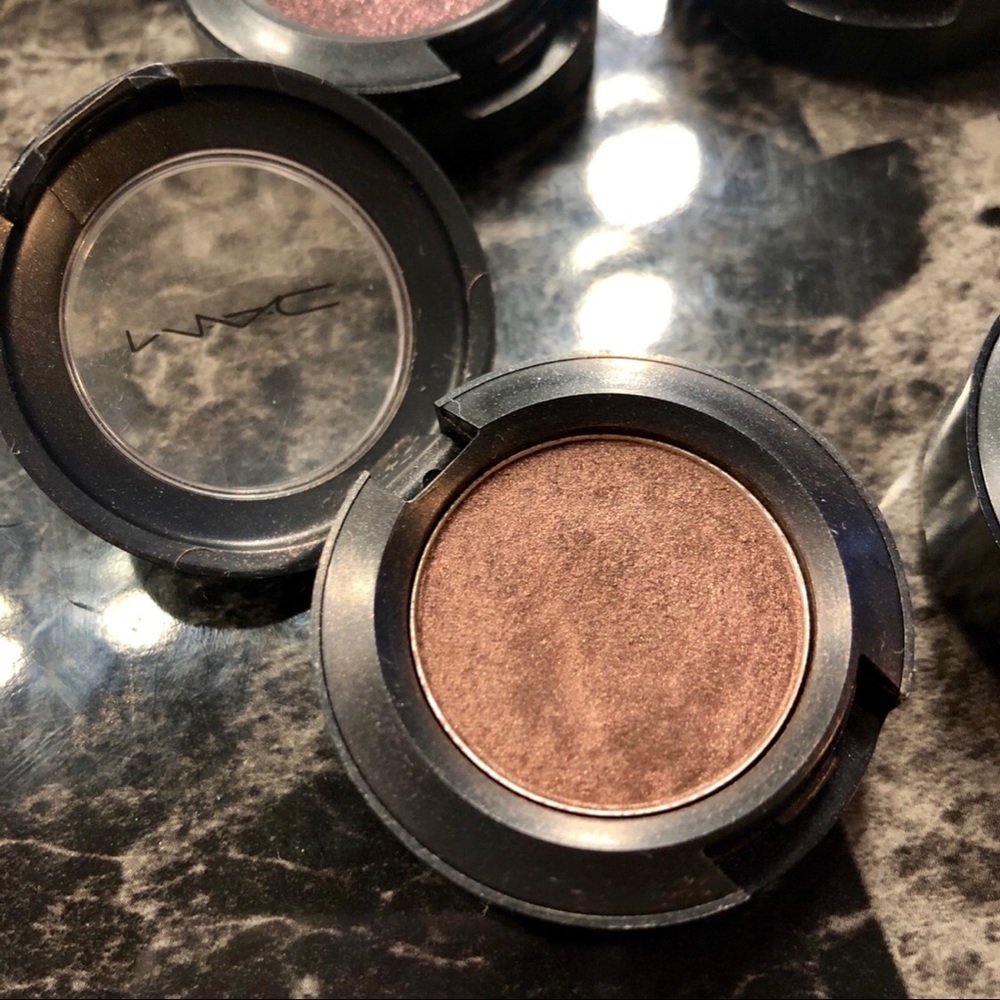 MAC Veluxe Pearl Eyeshadow Twinks